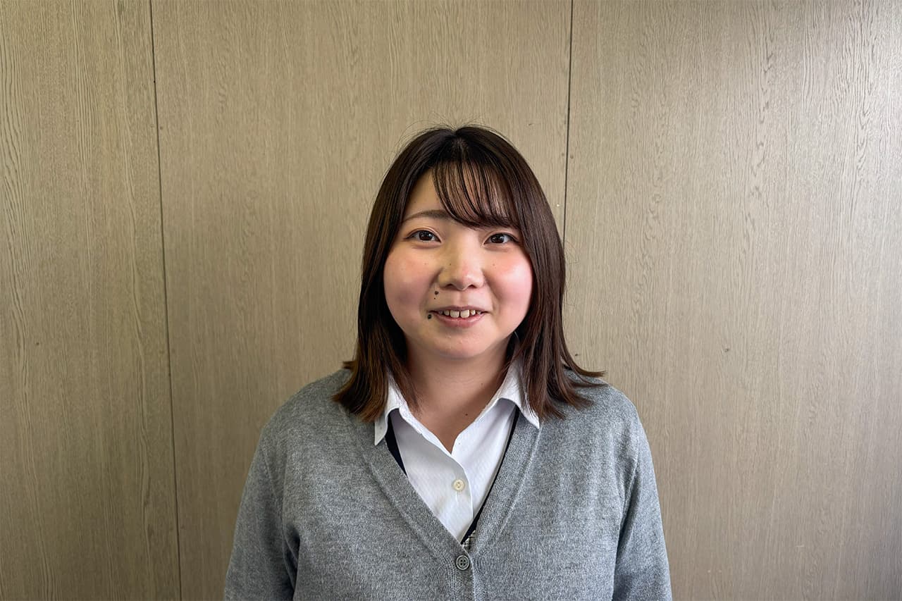 本店の女性スタッフ
