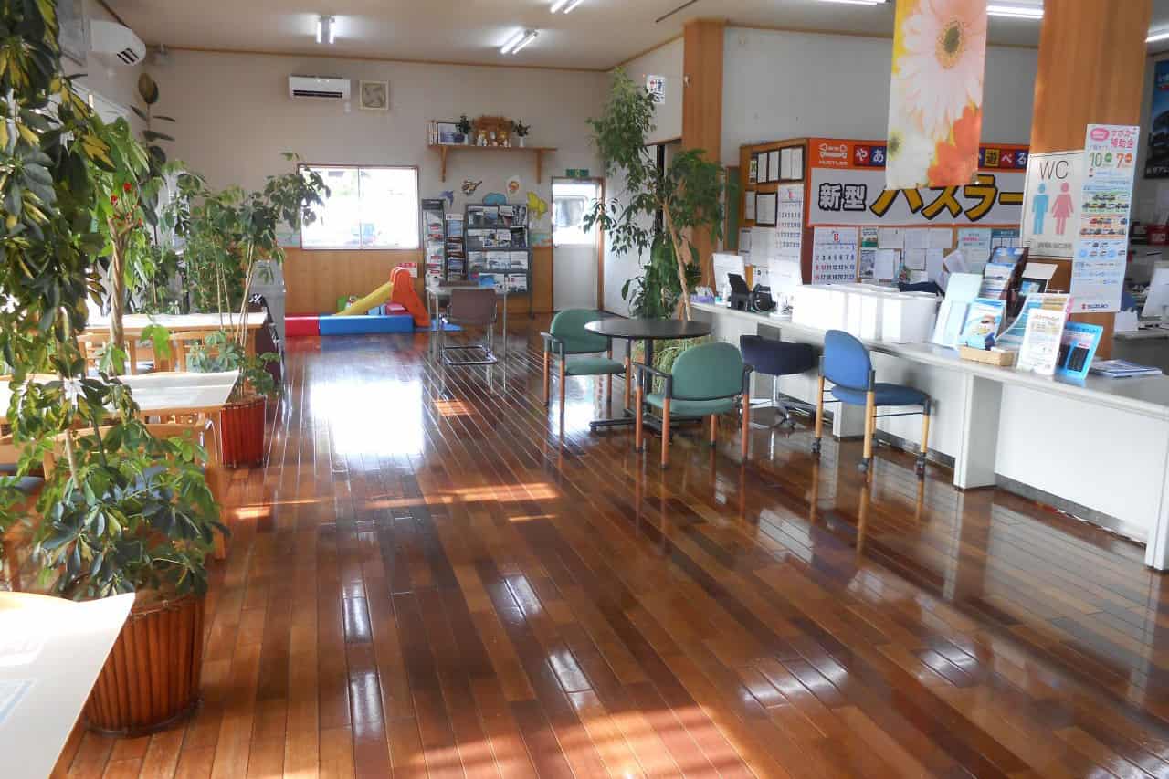スズキショップわたり店の店舗内