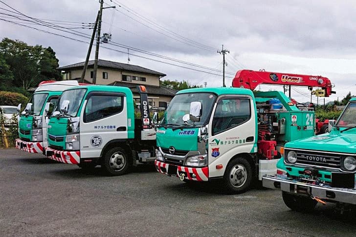 ナルケ自動車のレッカー車